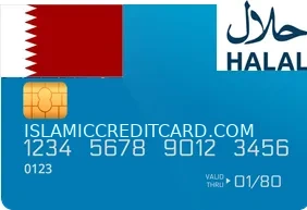أوراق نقدية بحرينية بجانب بطاقة دفع وجهاز لوحي